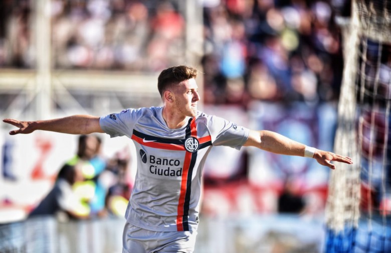 Gran victoria con doblete de Gaich