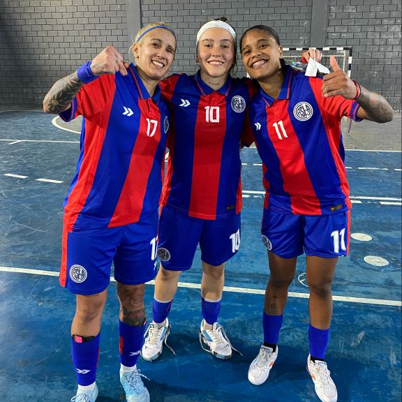 Victoria ante Camioneros 