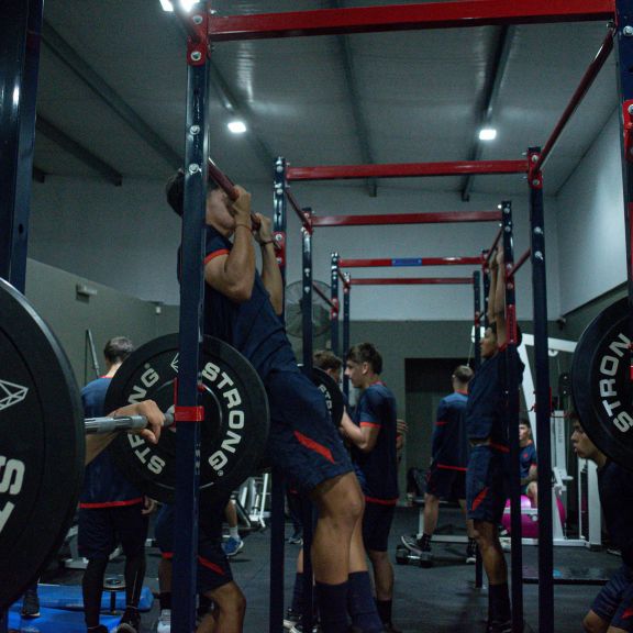 Renovación total del gimnasio de Juveniles