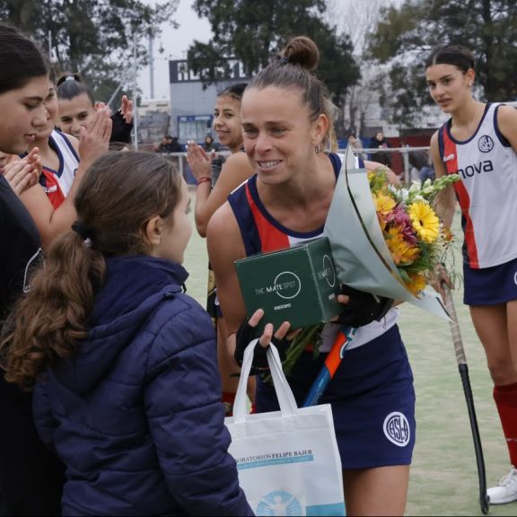 Triunfo clave y reconocimiento especial