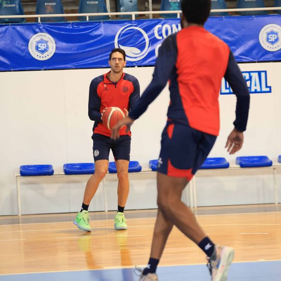 El nuevo San Lorenzo sale a la cancha